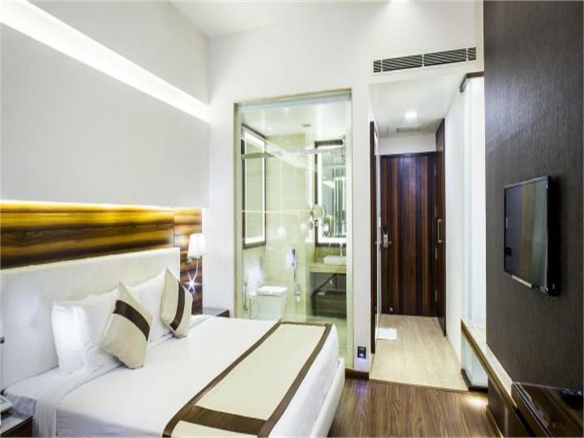Viceroy Inn Дехрадун Екстериор снимка